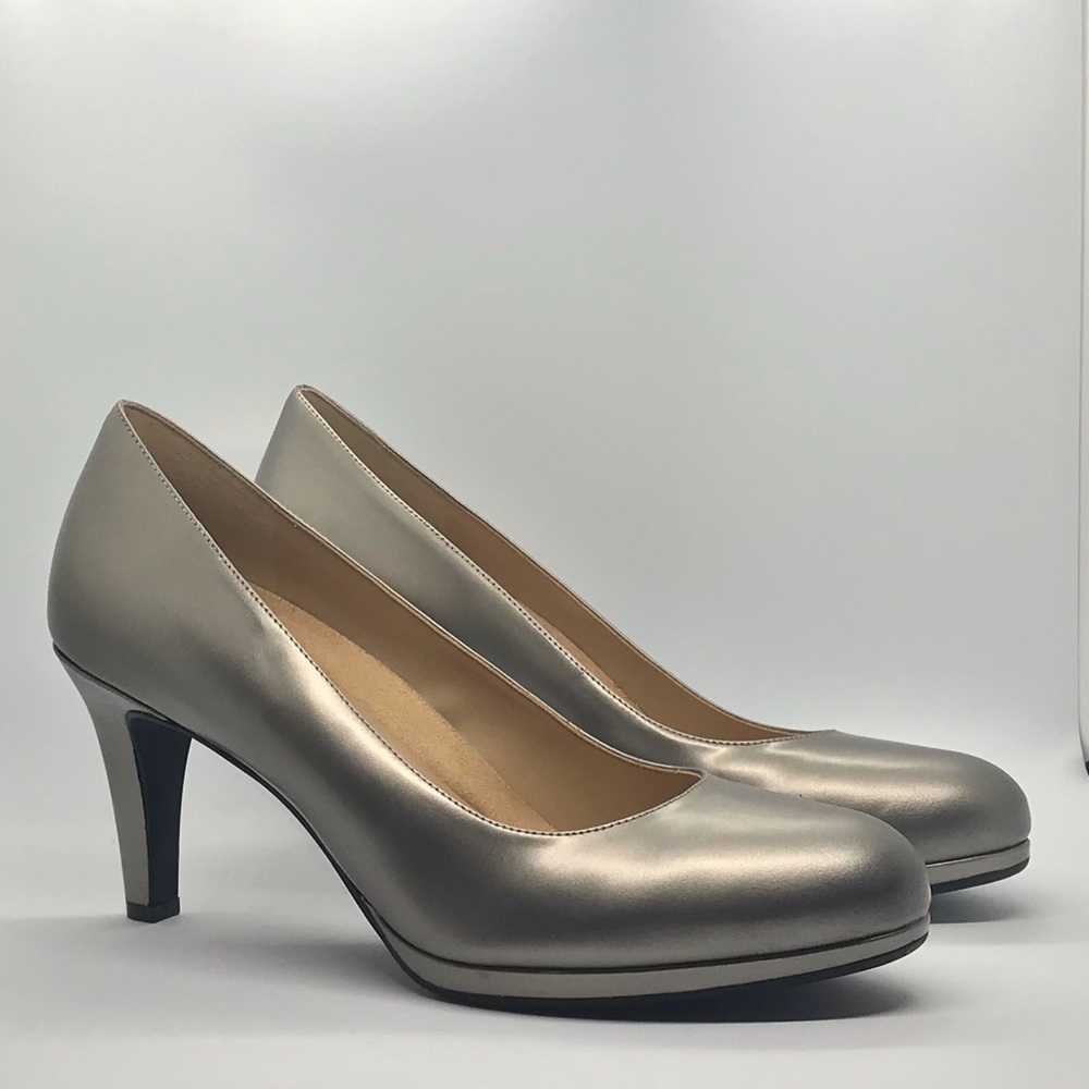Pewter pumps